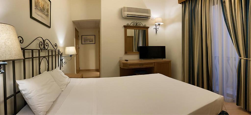 Hotel Kennedy Nova Gzira Bagian luar foto