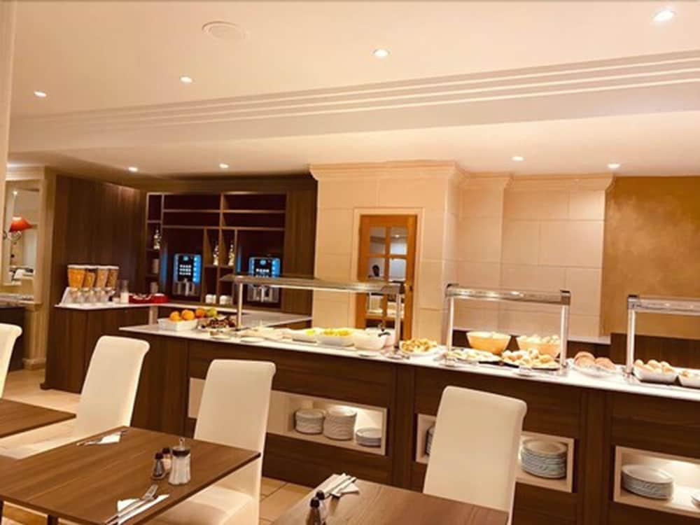 Hotel Kennedy Nova Gzira Bagian luar foto