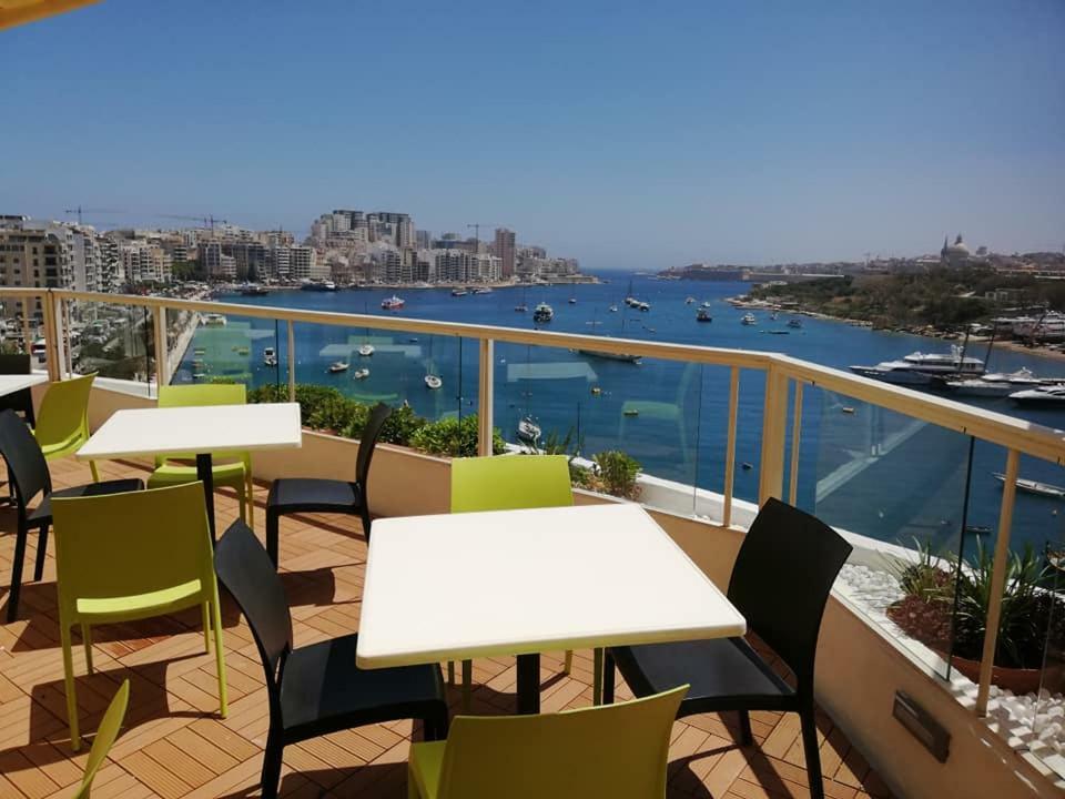 Hotel Kennedy Nova Gzira Bagian luar foto